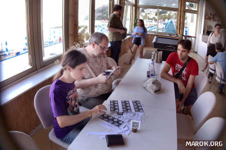 Preparate armi e ritagli!