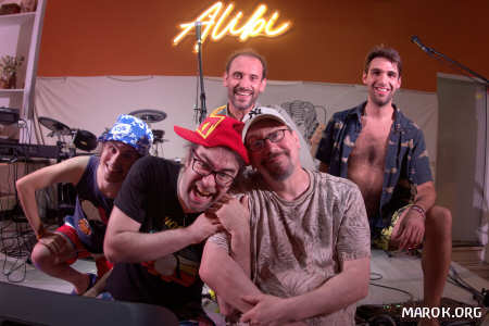 Cinque corpi (Marok view)