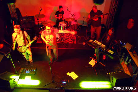 Band Pensanti a luci rosse