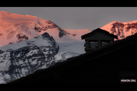 Io vedo delle facce sulla montagna. Devo smettere di bere?