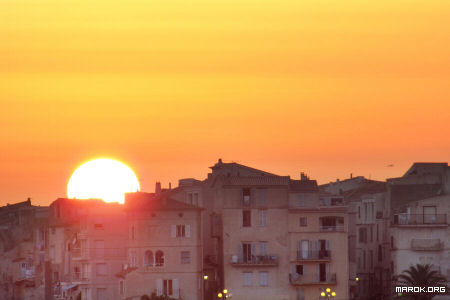 Tramonto su Bonifacio - ore 20:08