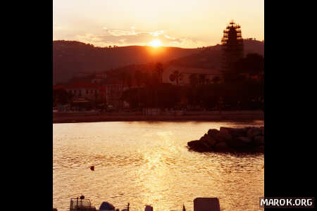 Tramonto sul porto di Diano Marina