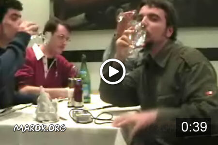 IL BRINDISI CON L'ACQUA (Video WMV9 - 1.2Mb)