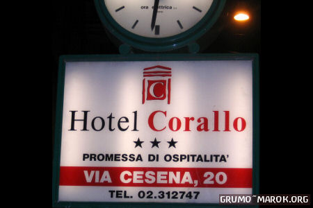 Paese che vai, Hotel Corallo che trovi