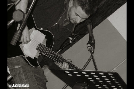 La chitarra handicappata