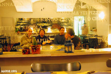 Artisti in pizzeria - atto I