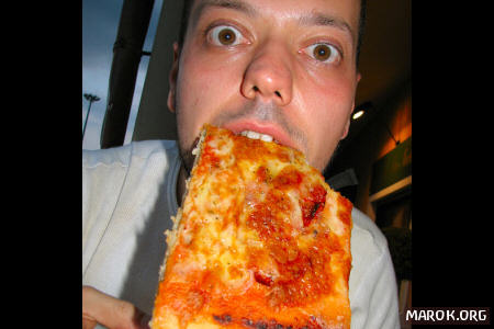 Il mondo mangia la mia pizza