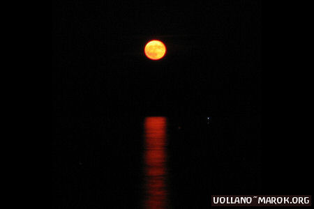 La luna rossa (aviss´ ´o zoom!)