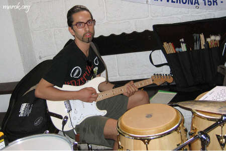 Suono la batteria con la chitarra!