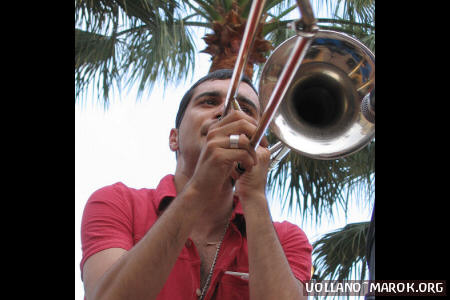 Gianluca Petrella ciék in piazza Marconi