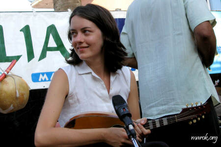 Fantascienza! Camilla sorride!