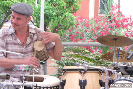 Lorenzo Gasperoni percuote