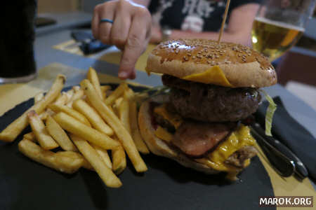 Quanto ci mancano le mussacrépes! Ecco un piccolo hamburger per consolarci...