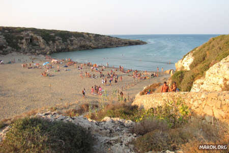 A Calamosche la spiaggia è libera...