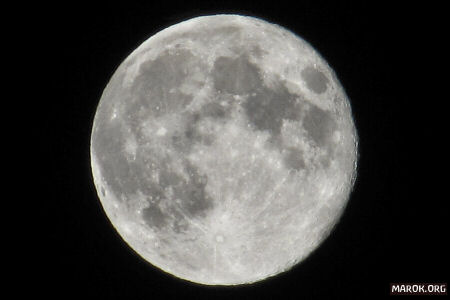 La luna su Terrasini