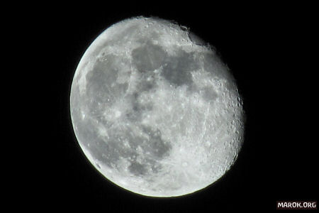 La luna su Cinisi