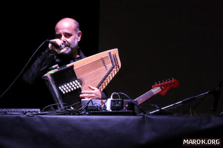 Teho Teardo e gli strumenti della tradizione