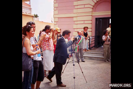 Lo sapevo!!! È obliquo anche quando filma!!!