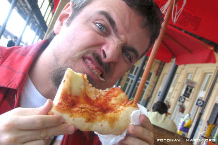 Il mondo mangia la mia pizza