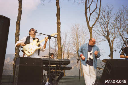 E la chitarra si impenna!