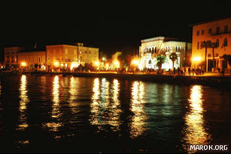 Porec by night