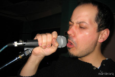 Ivan Piombino sings