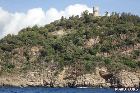 La torre di avvistamento per vedere la pheega