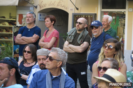 Ti vogliamo sul palco, Maestro!