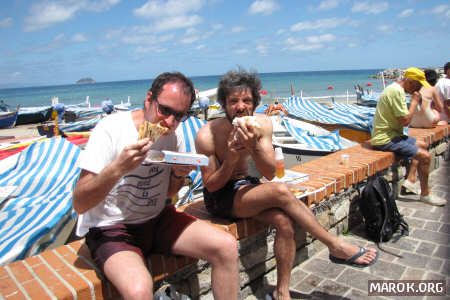 Il mondo mangia la mia pizzabianc... focaccia!