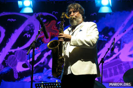 Emanuele Cisi genera stelle rosse col sax