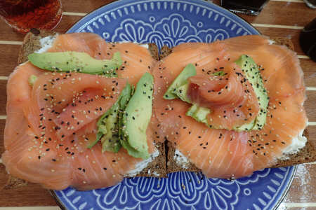 Il mondo mangia il mio salmone