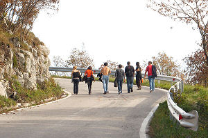 Lo spazio che rompe i cogli__ni Lo spazio che rompe i cogli__ni