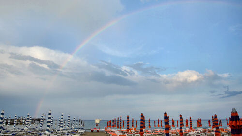 Sapete cosa c´è alla base di quell´arcobaleno? PIOMBINO.