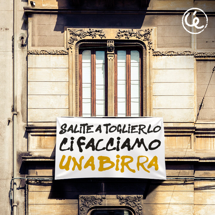 Lo striscione della Ceres saluta Salvini
