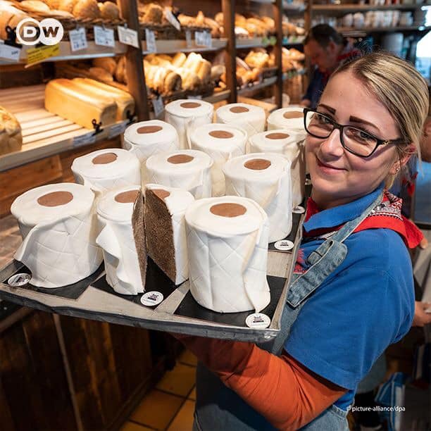 E aggiungere dei profitterol al cioccolato per completare?
