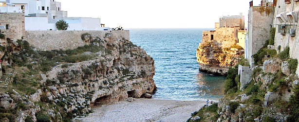 ho sognato che ero a Polignano a fare il bagno