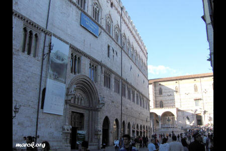 Palazzo dei Priori - Lato Est