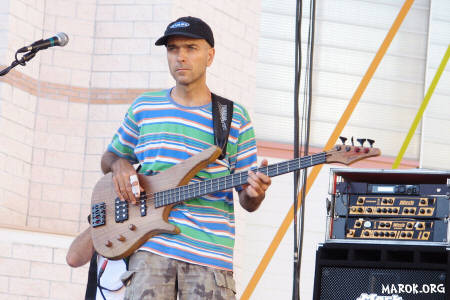 Il bassista Bobo