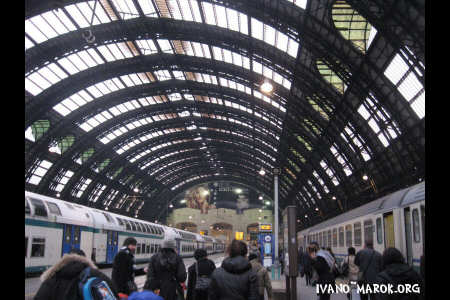 È vietato fare le foto in stazione