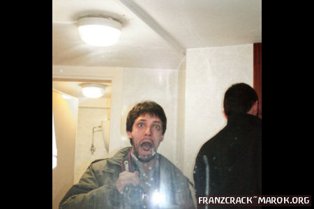 Qualcuno spieghi a Franz Crack che allo specchio si leva il flash. Grazie!